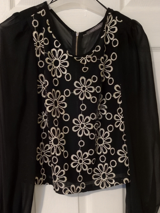Suzy Shier Tops - Suzy Shier Black Blouse with Ivory Floral Embroidery